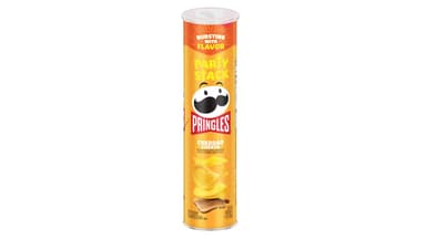 Pringles Cheddar Cheese Potato Chips Party Size