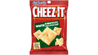 Cheez-It Baked White Cheddar Cheese Snack Crackers